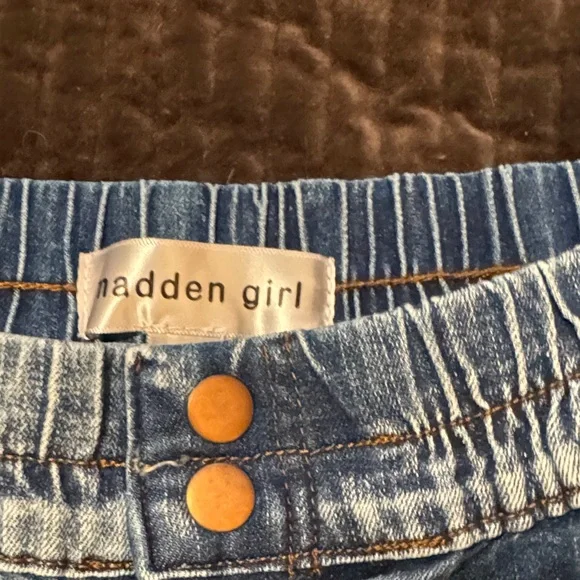 Madden Girl Blue Straight Leg Jeans - Picture 3 of 9